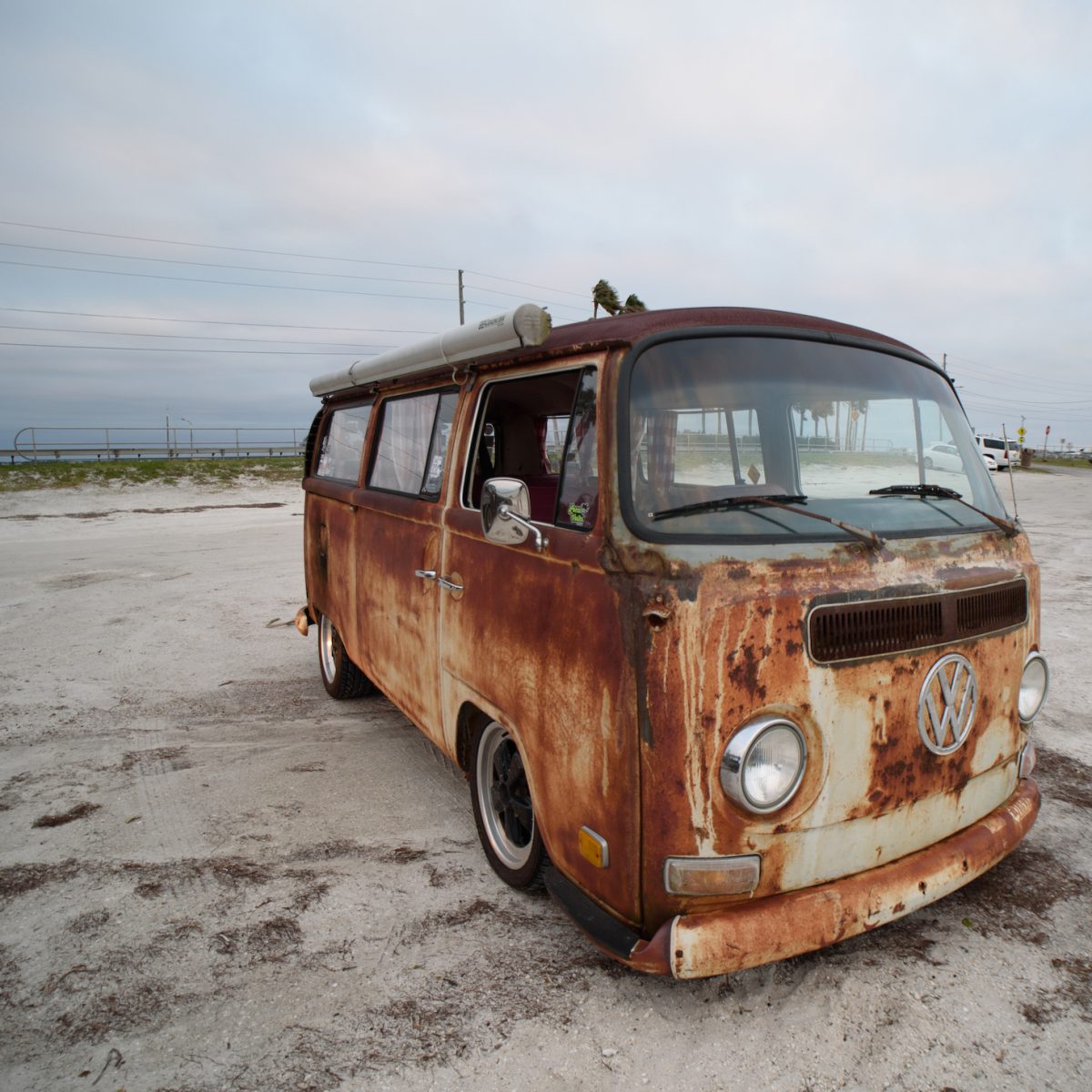 AMD discontinues CoolRunner and XC9500 CPLDs and Spartan-II and -3 FPGAs. Buy ‘em while you can!