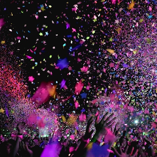 O-M-G! 100 More Captivating Columns