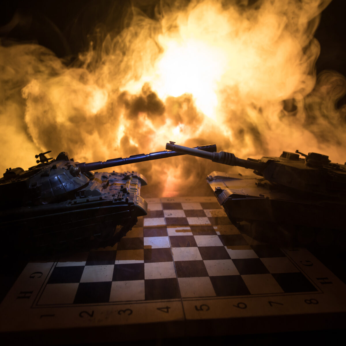 555 versus Raspberry Pi Pico: Which side are you on?