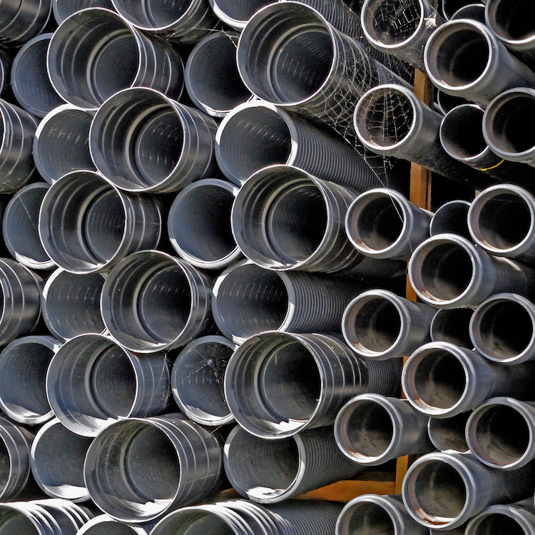 Managing the Massive Data Throughput: AI-Based Designs and The Value of NoC Tiling