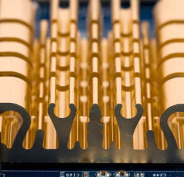 Memories With Heat Sinks